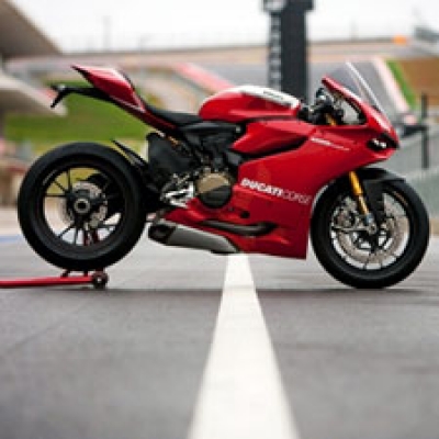 Ducati 1199 Panigale Specfications And Features